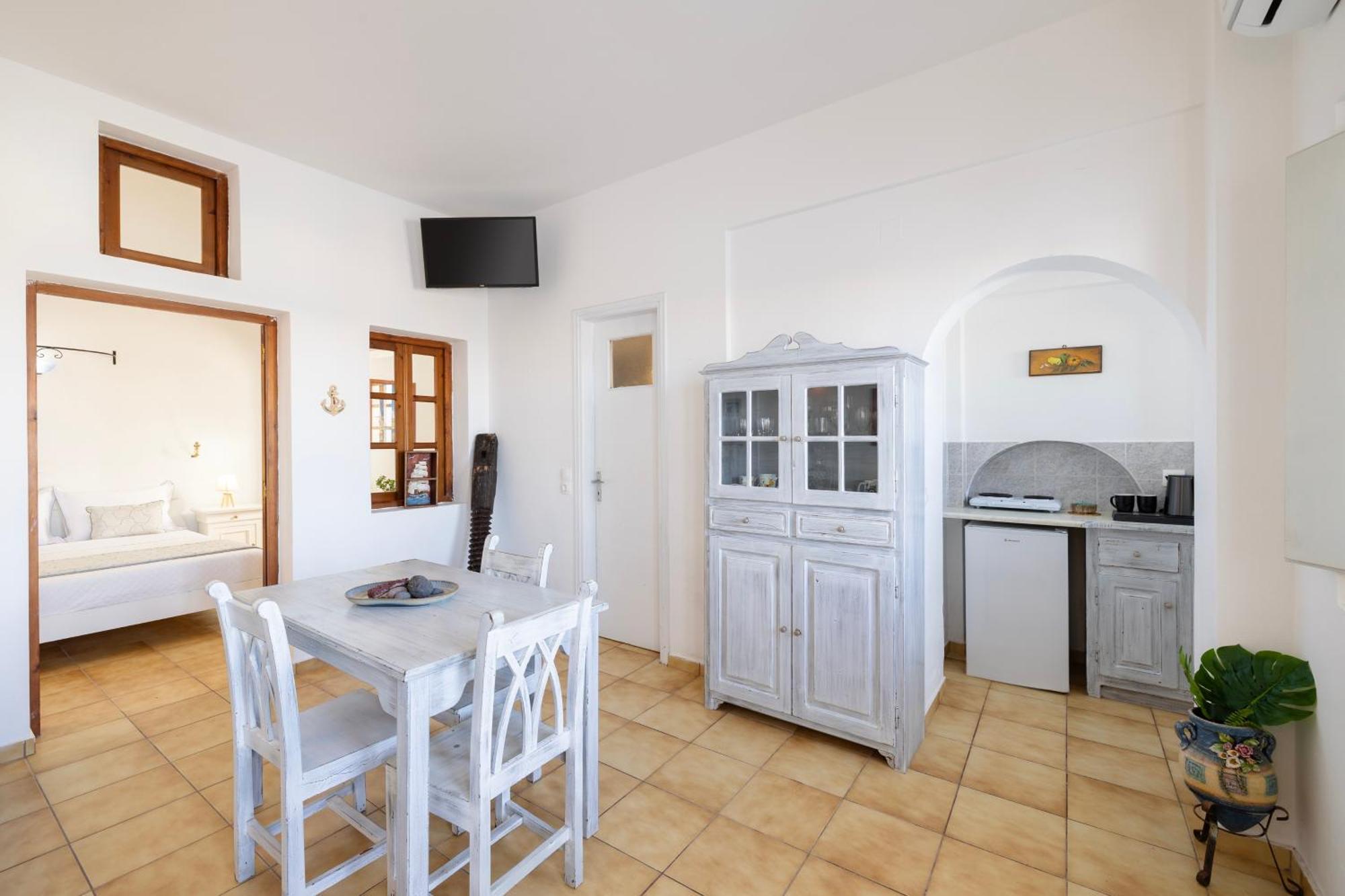 Vrachia Studios & Apartments Oía Dış mekan fotoğraf