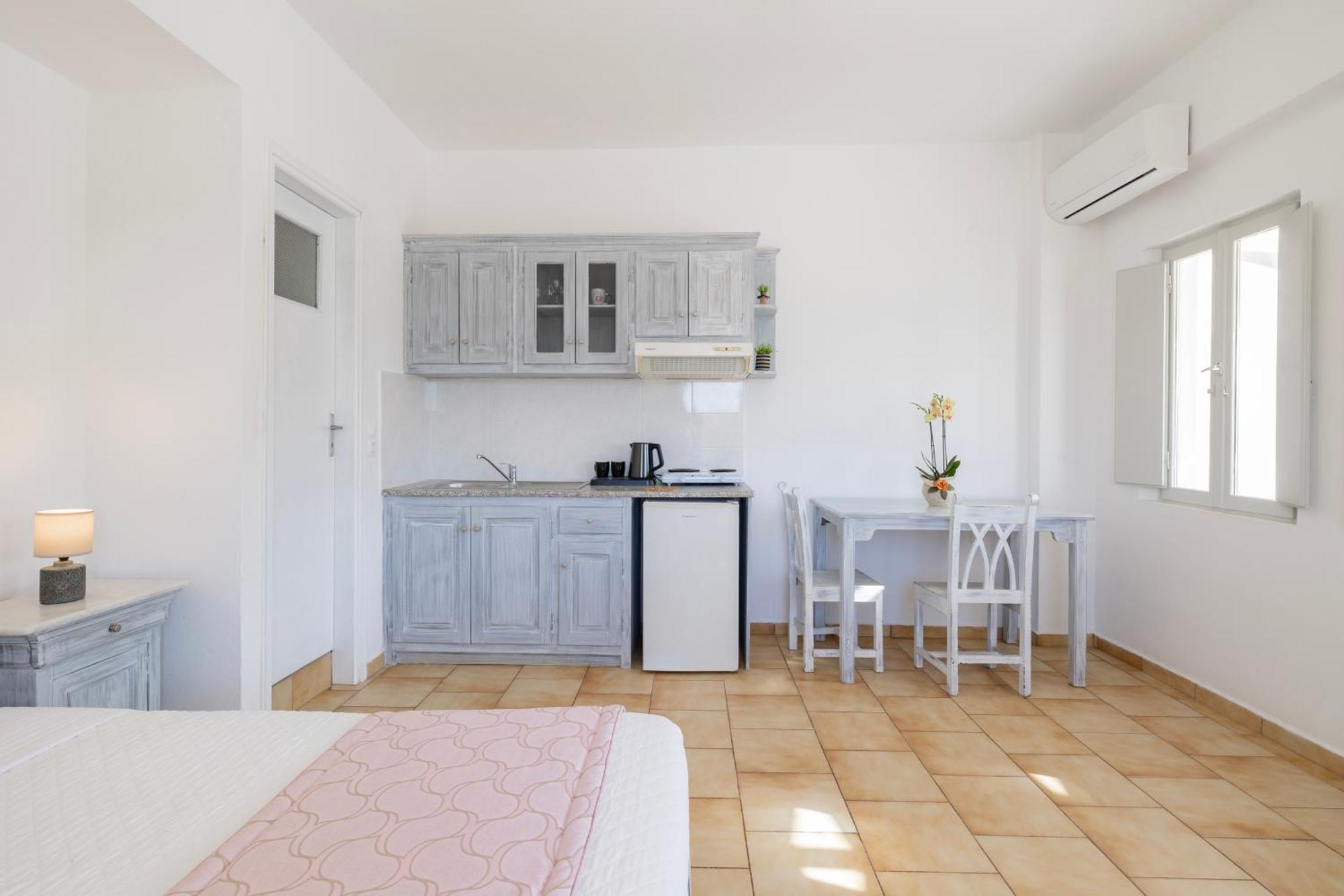 Vrachia Studios & Apartments Oía Dış mekan fotoğraf
